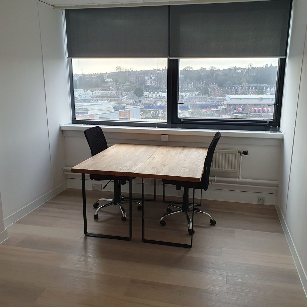 Private 3 Desk office Space